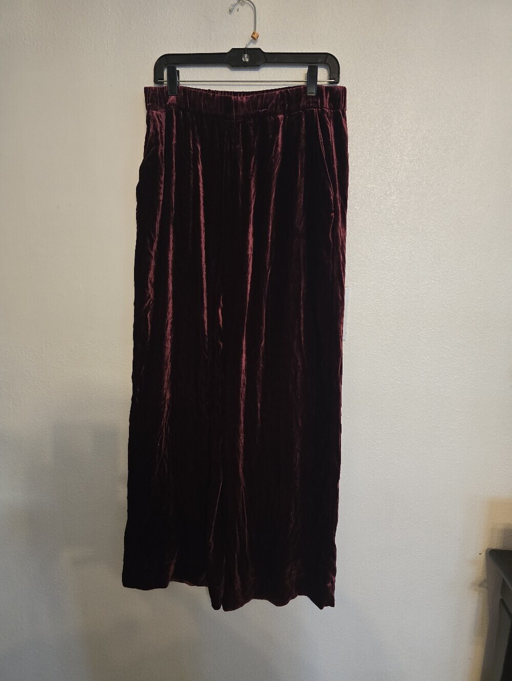 Faherty Stretch Silk Velvet Genevieve Pant Maroon Banner Size Med - Picture 13 of 15